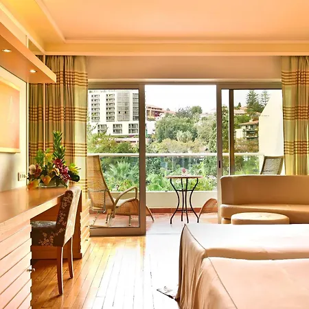 Ξενοδοχείο Pestana Carlton Madeira Ocean Φουνκάλ