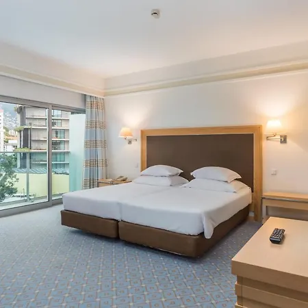 Pestana Carlton Madeira Ocean Funchal (Madeira)
